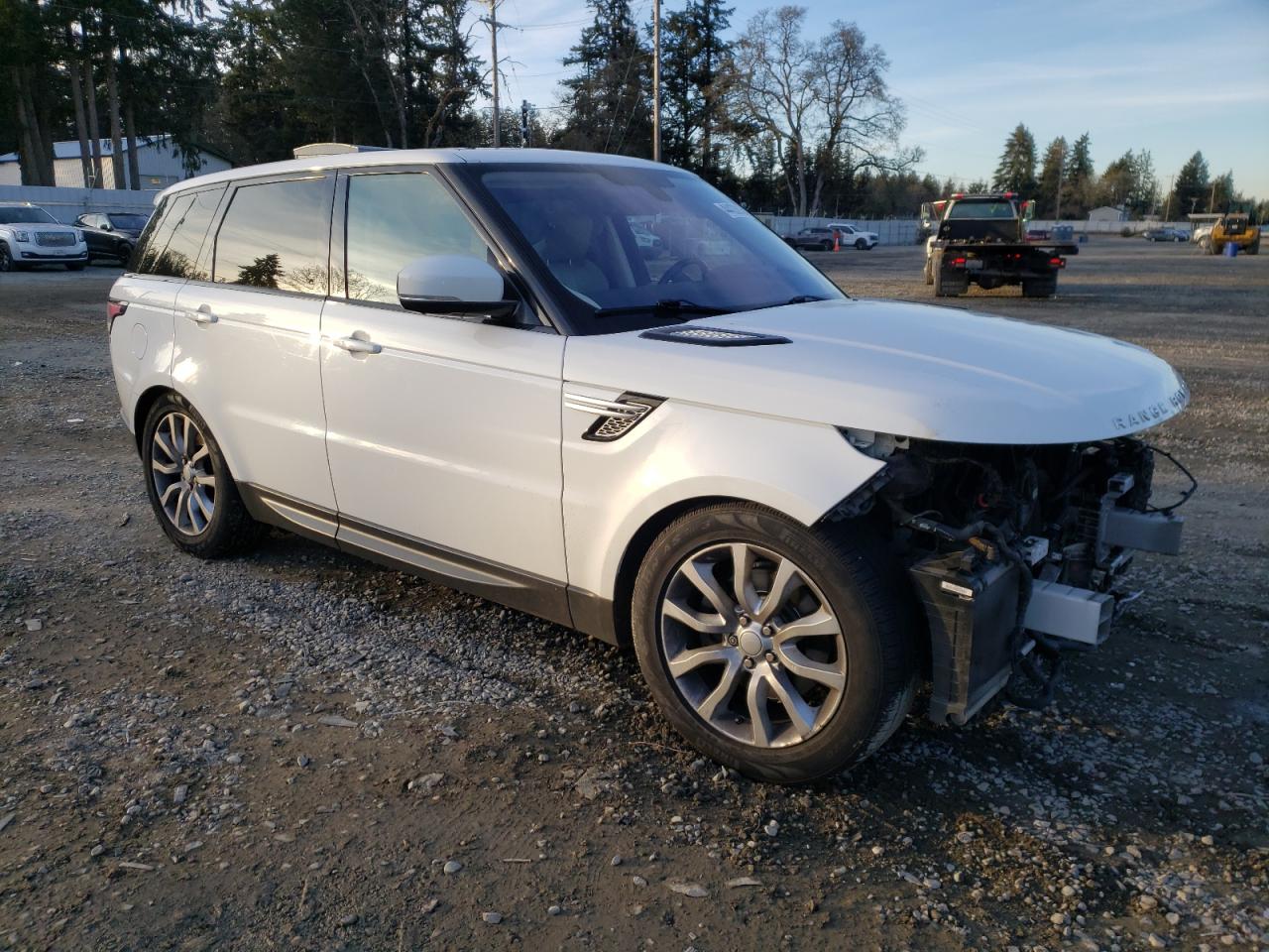 2016 Land Rover Range Rover - Image 4