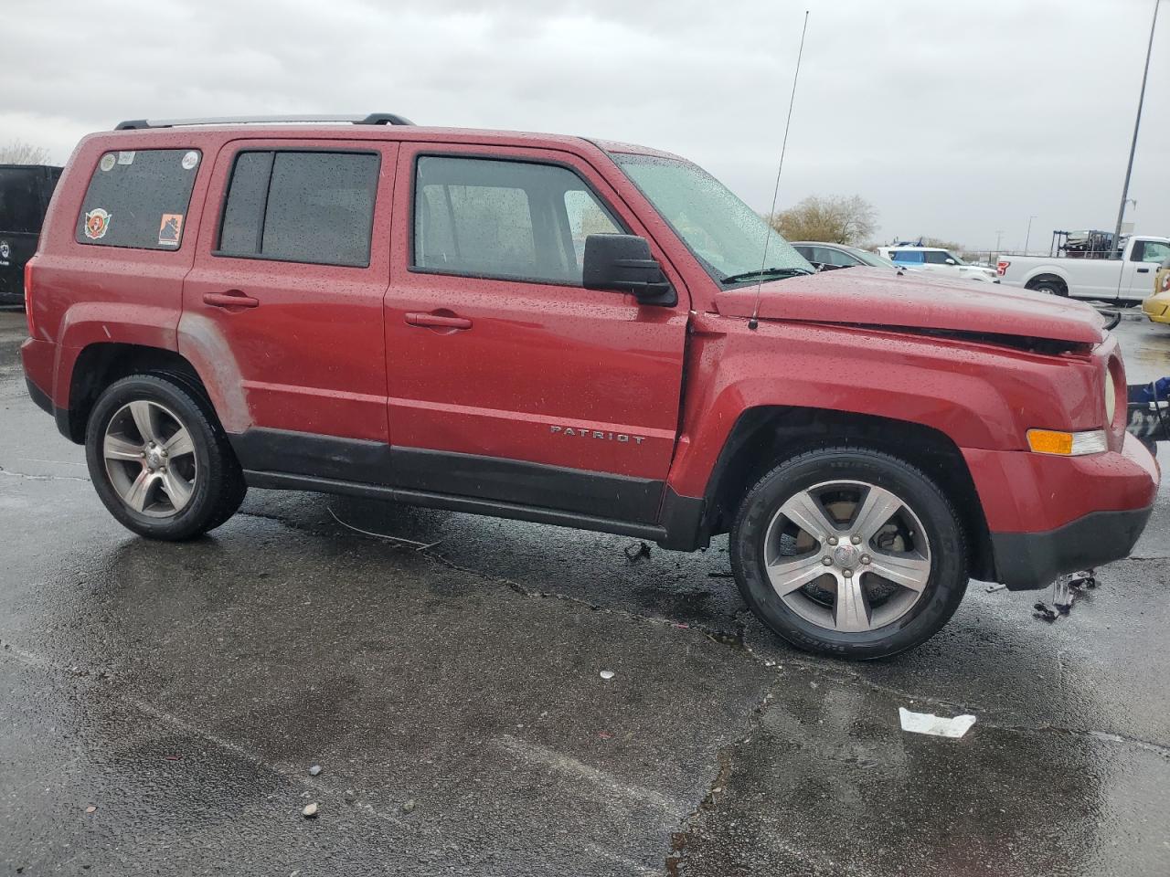 2017 Jeep Liberty (Patriot) - Image 4