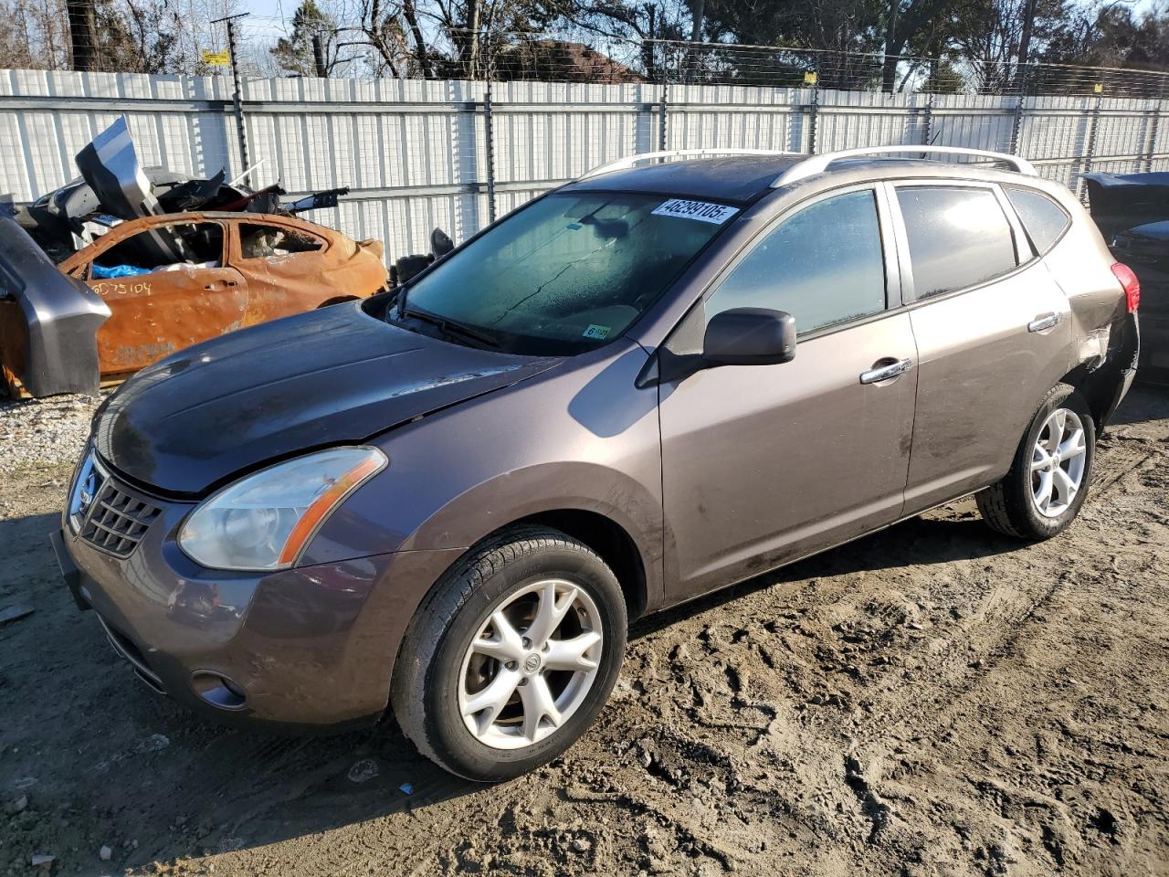 2010 Nissan Rogue - Image 1