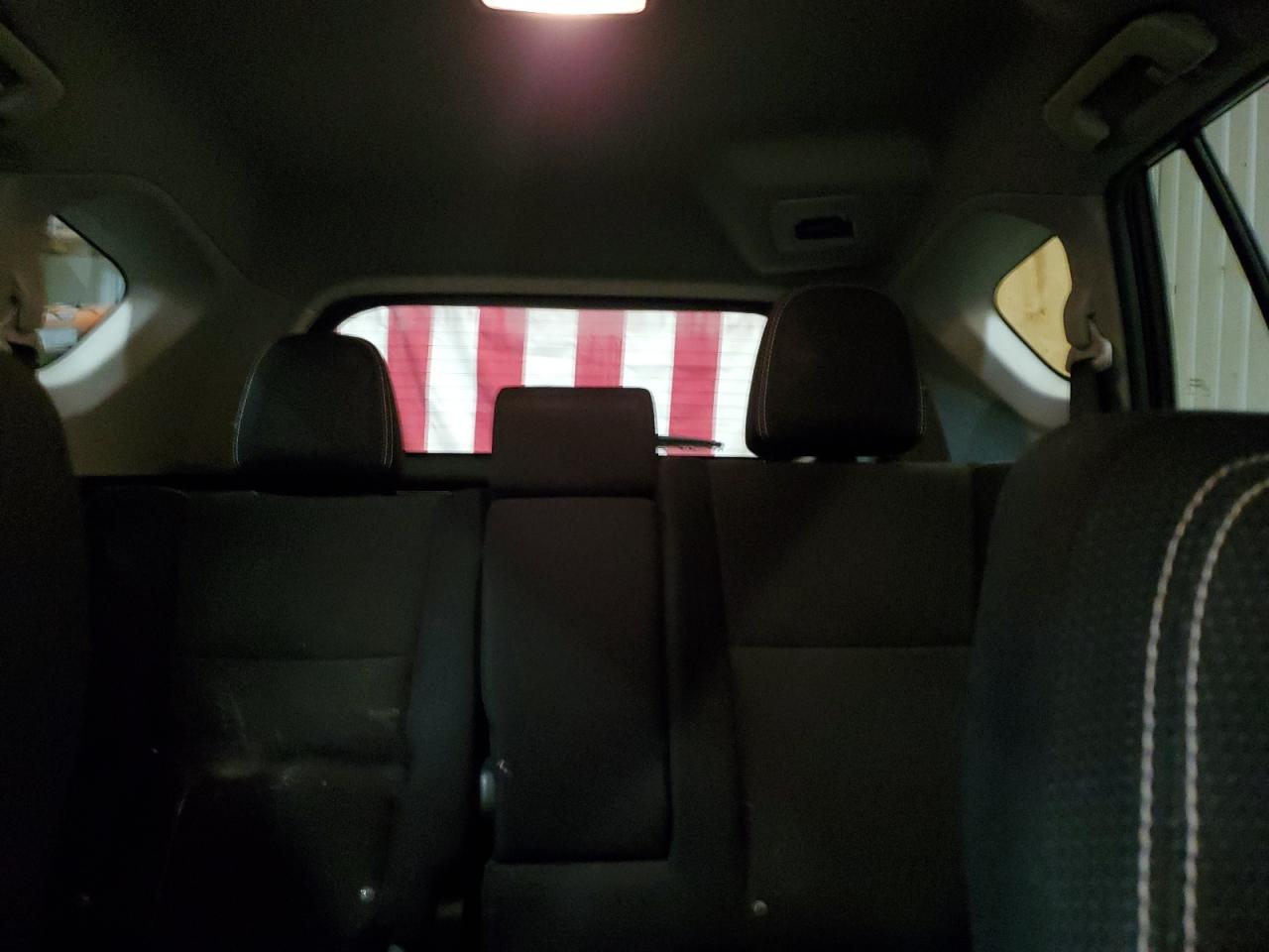 2016 Toyota RAV 4 - Image 10