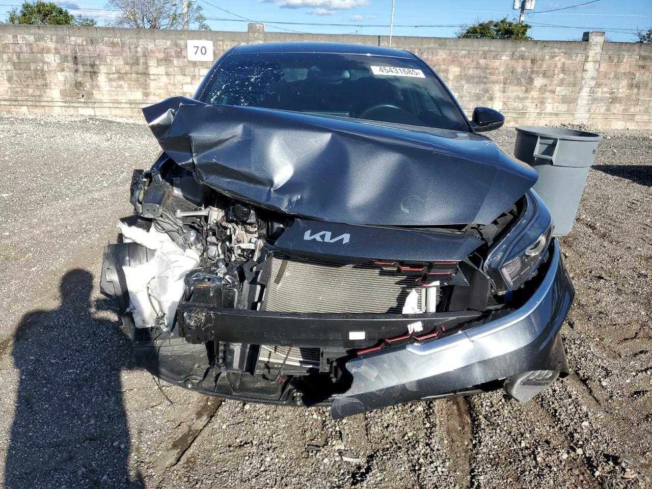 2023 Kia Forte - Image 5