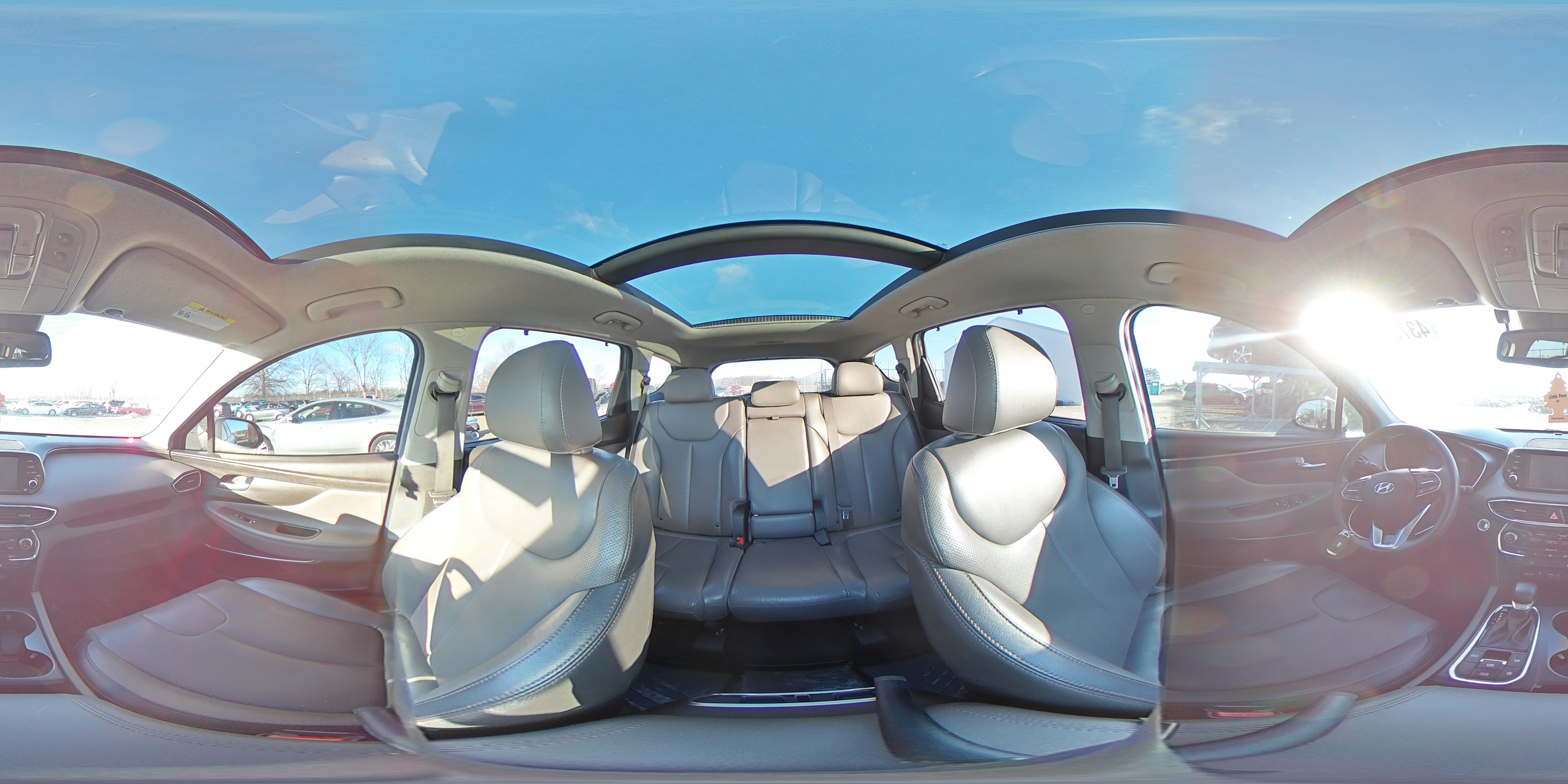 2020 Hyundai Santa Fe - Image 13