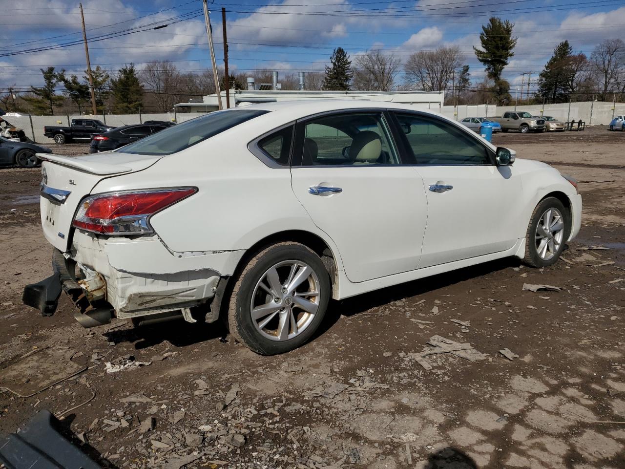 2014 Nissan Altima - Image 3