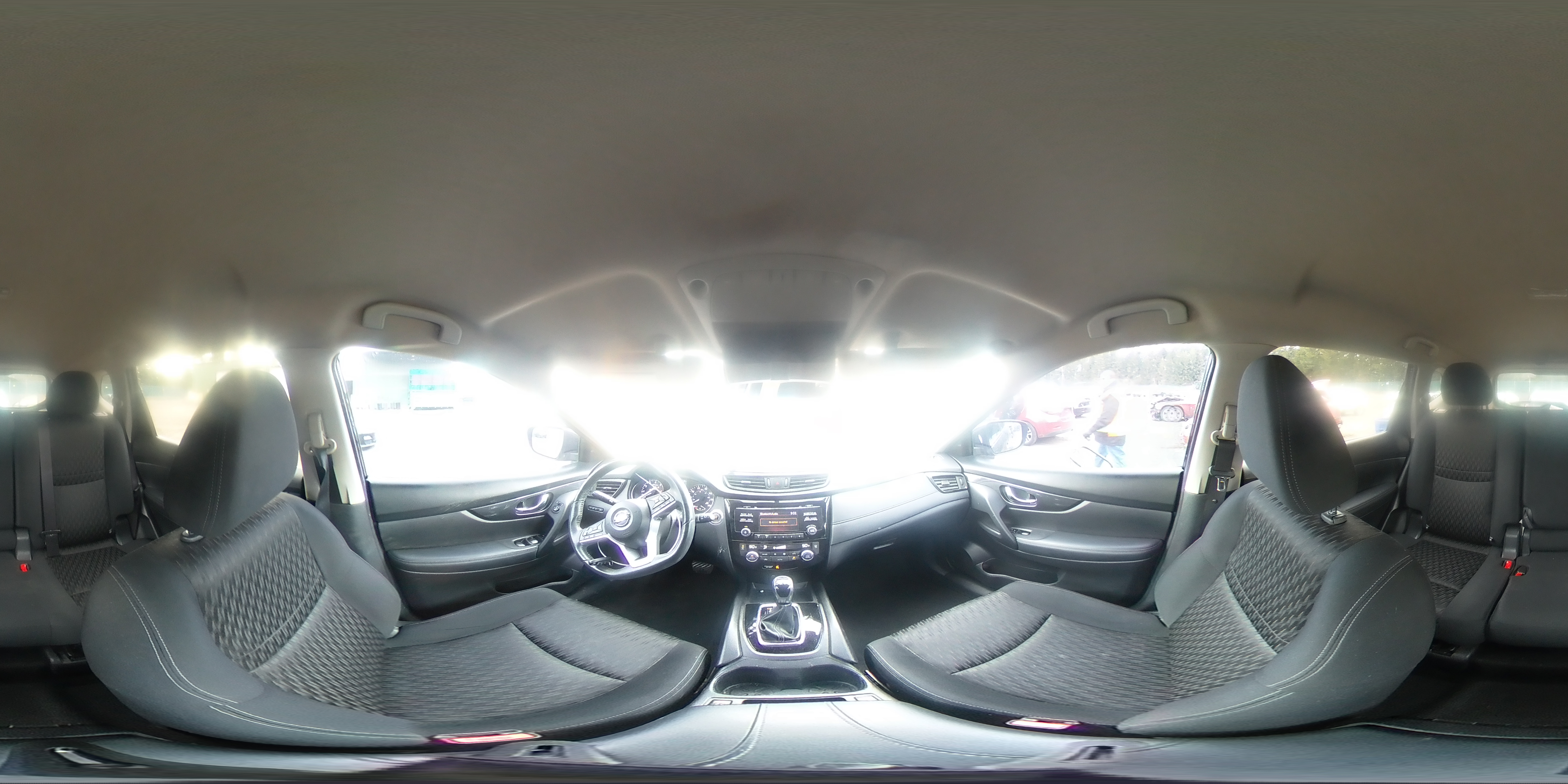 2017 Nissan Rogue - Image 14