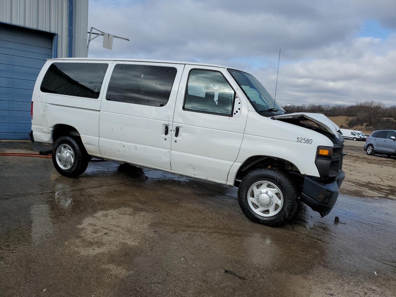 2014 Ford Econoline - Image 4