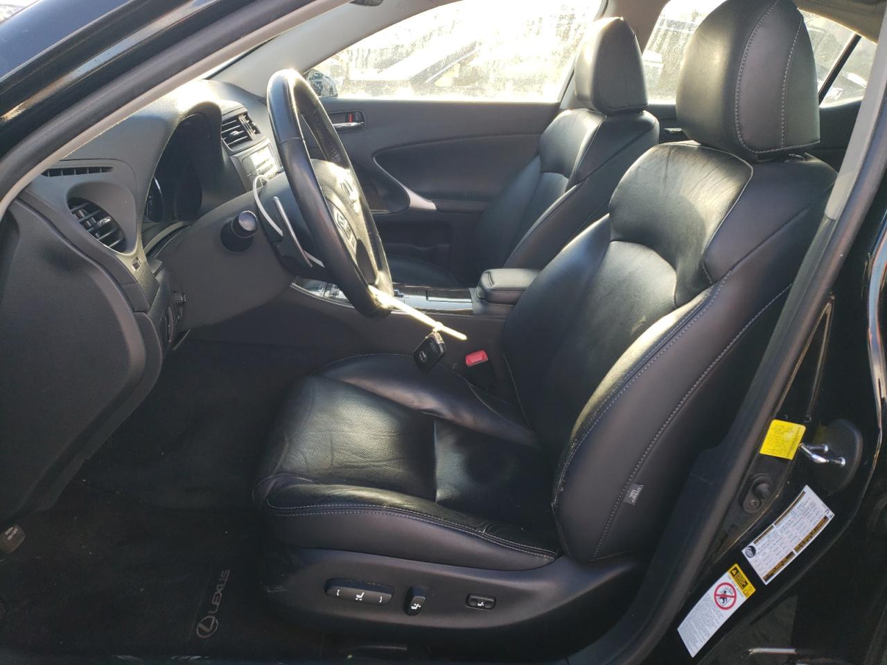 2012 Lexus IS - Image 7