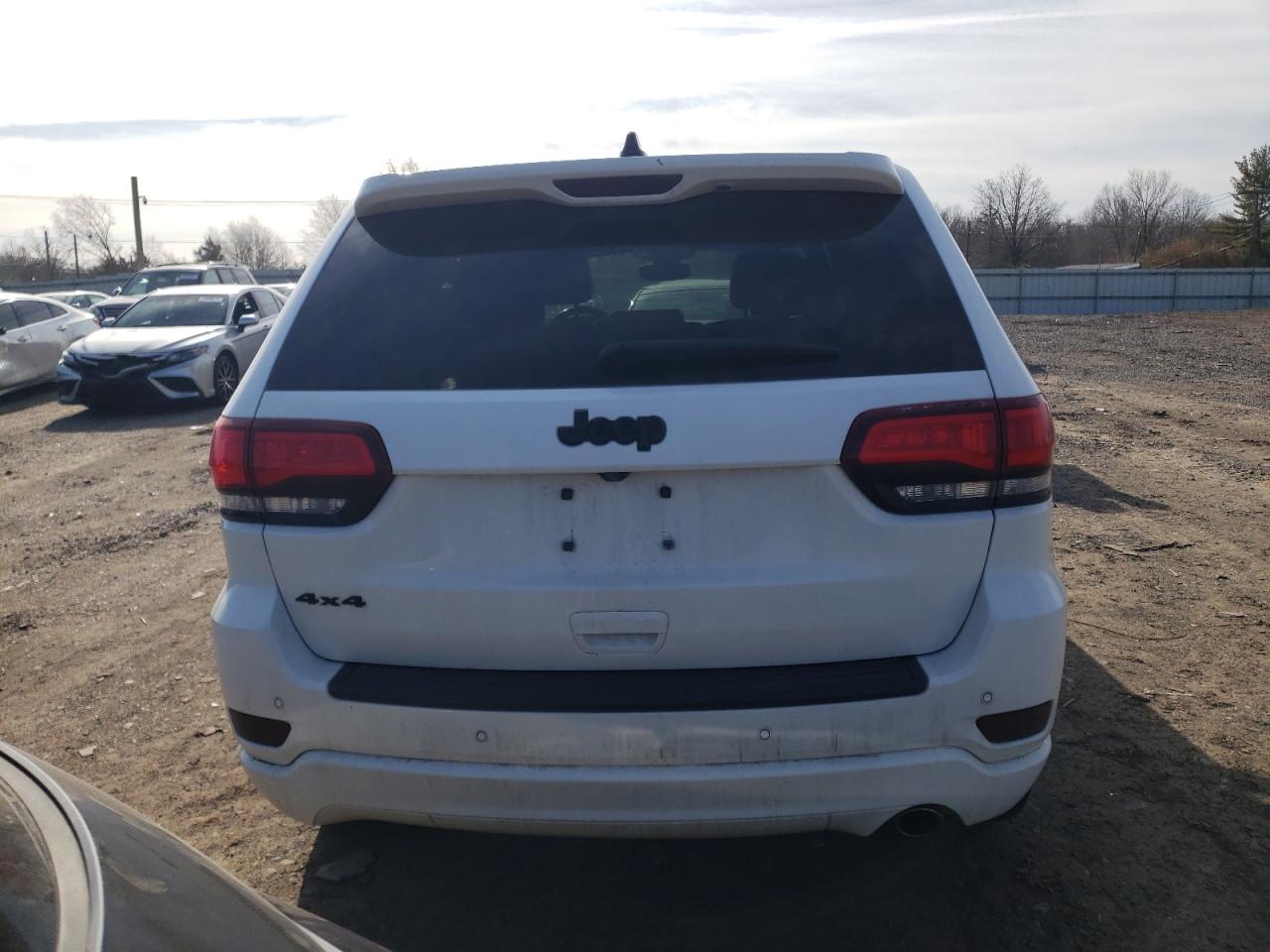 2019 Jeep Grand Cherokee - Image 6