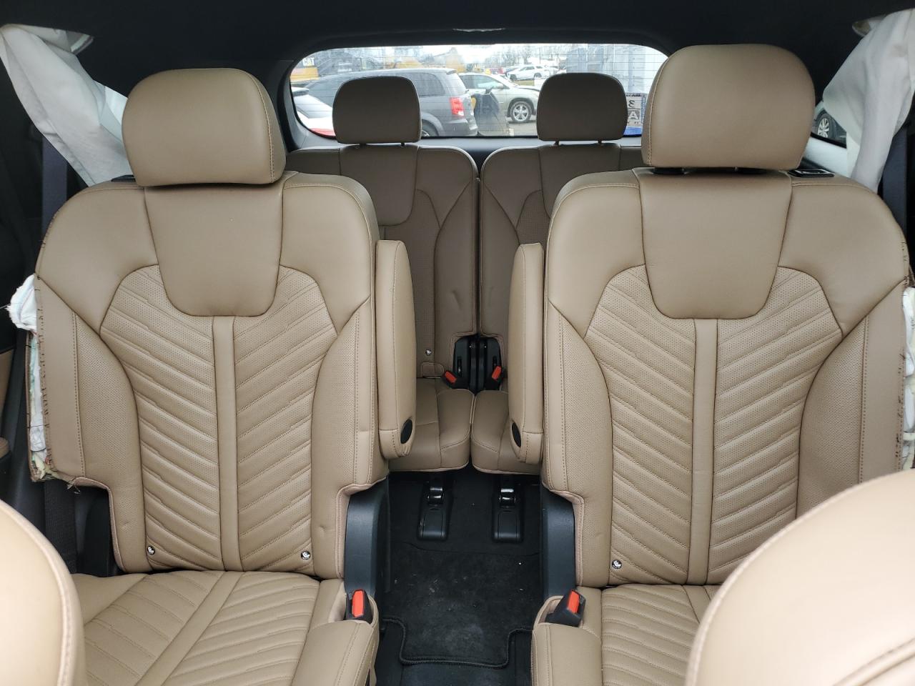 2024 Kia Sorento - Image 10