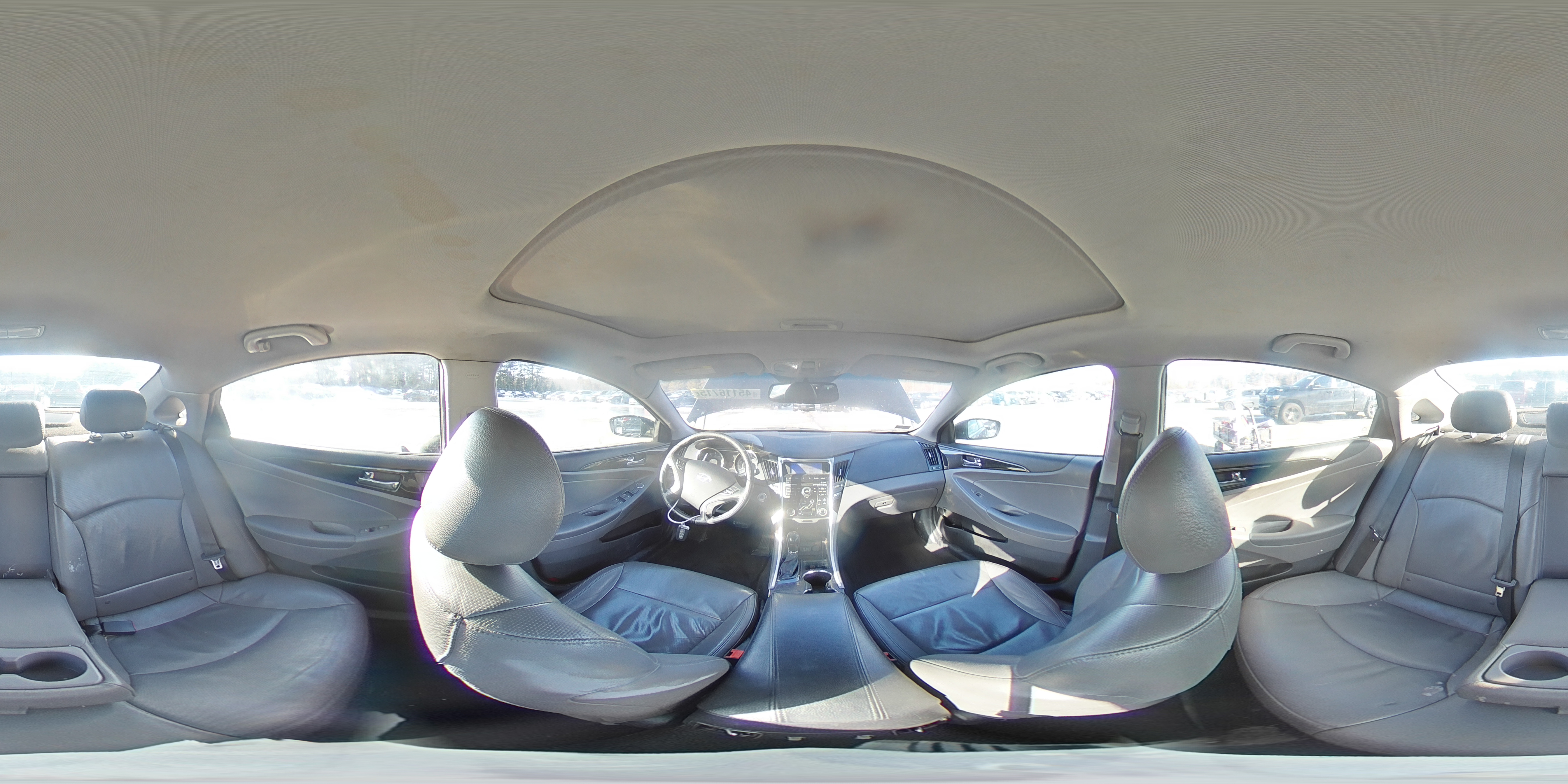 2011 Hyundai Sonata - Image 12