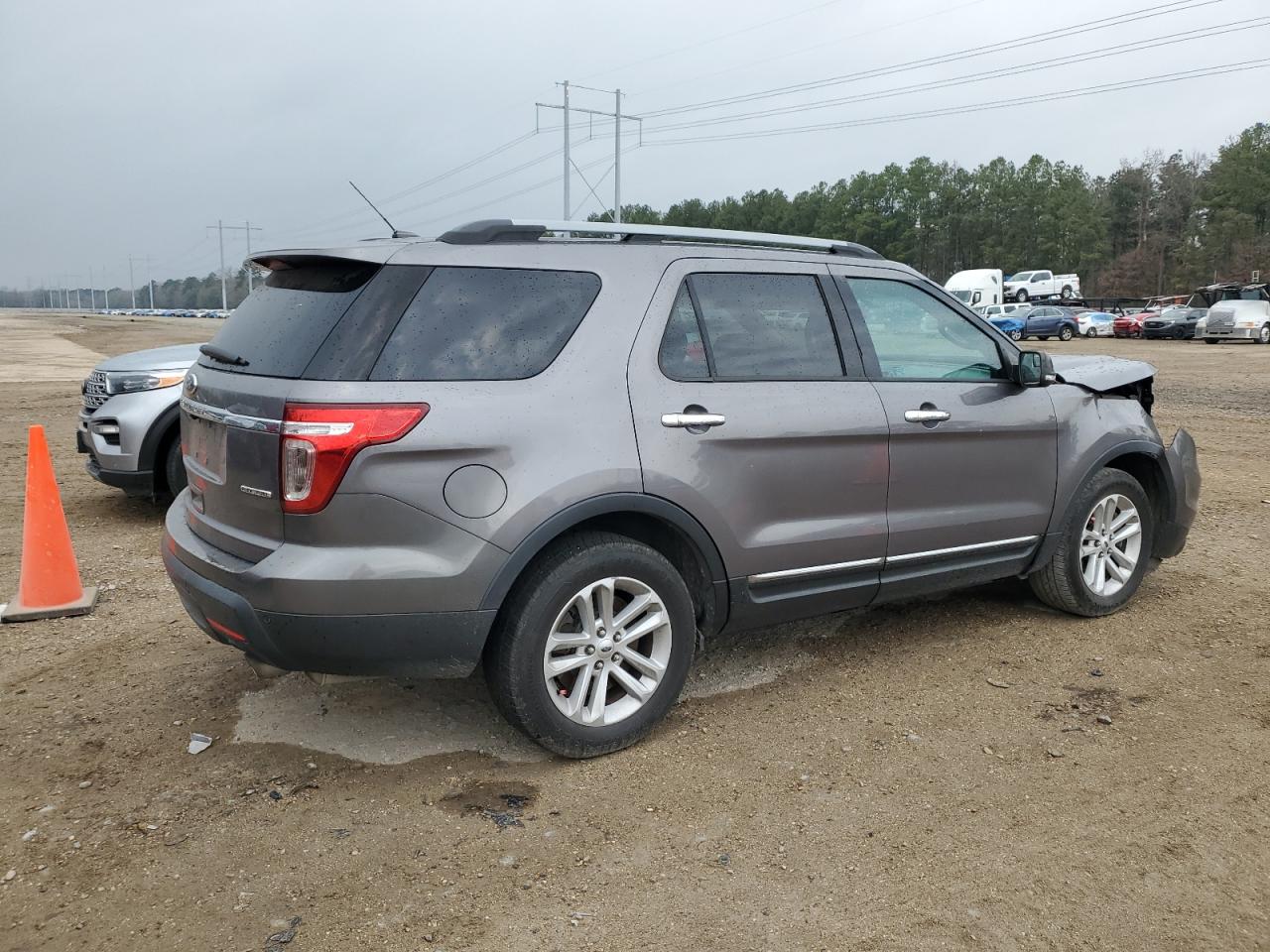 2014 Ford Explorer - Image 3