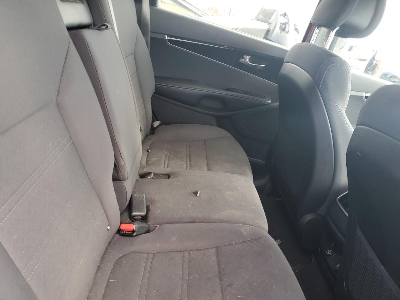 2017 Kia Sorento - Image 10