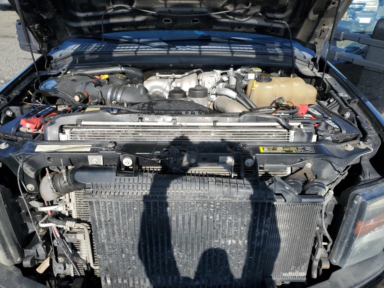 2010 Ford F350 - Image 11