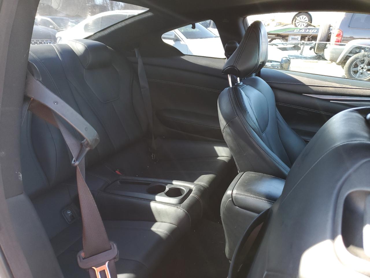 2017 Infiniti Q60 - Image 10