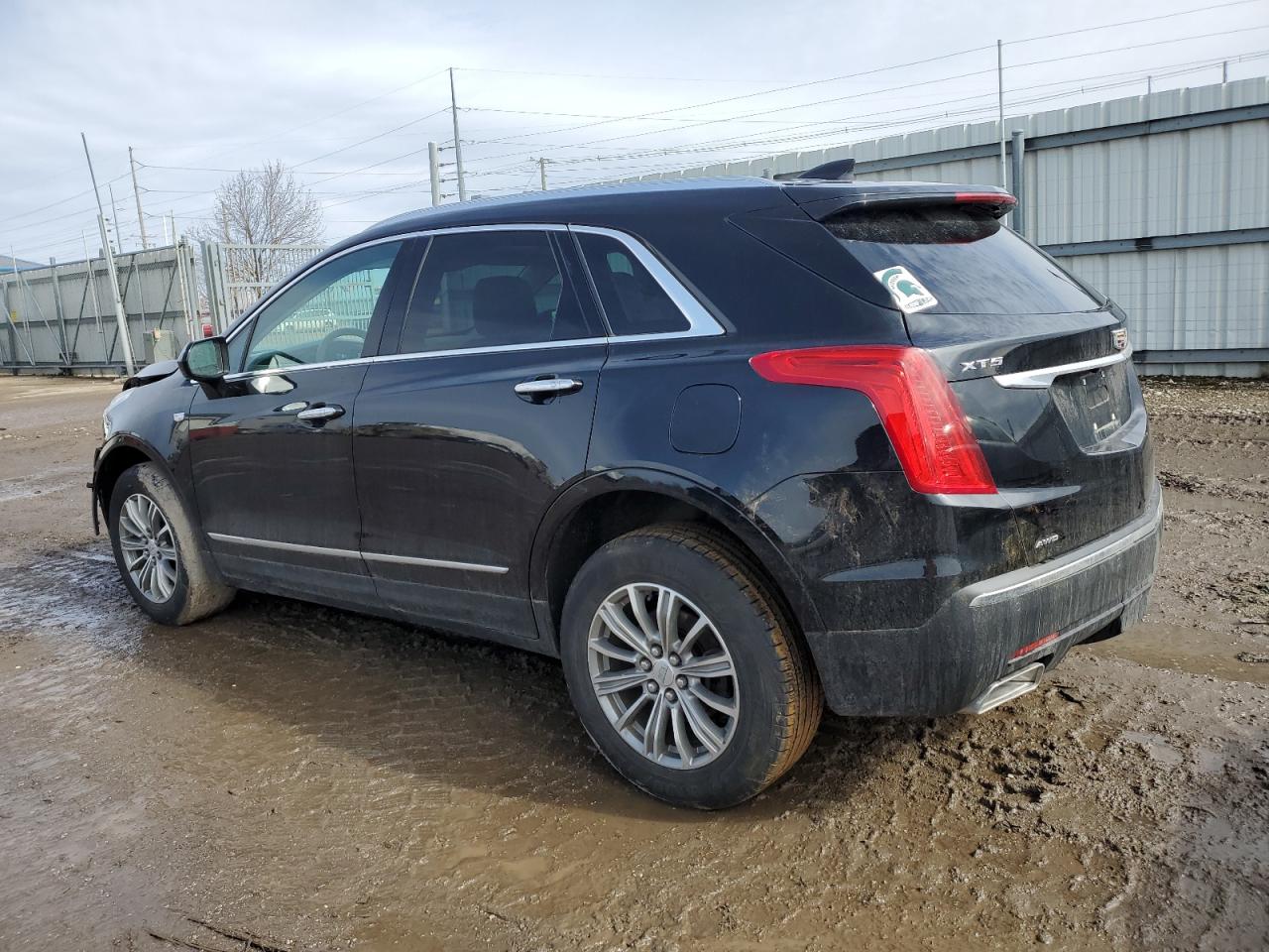 2017 Cadillac XT5 - Image 2