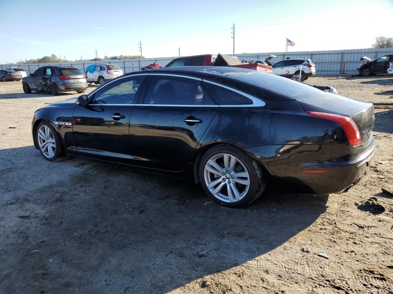 2012 Jaguar XJ - Image 2