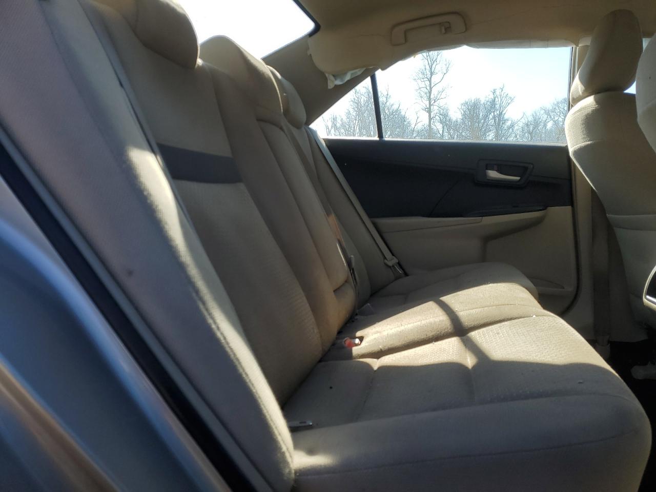 2014 Toyota Camry - Image 11