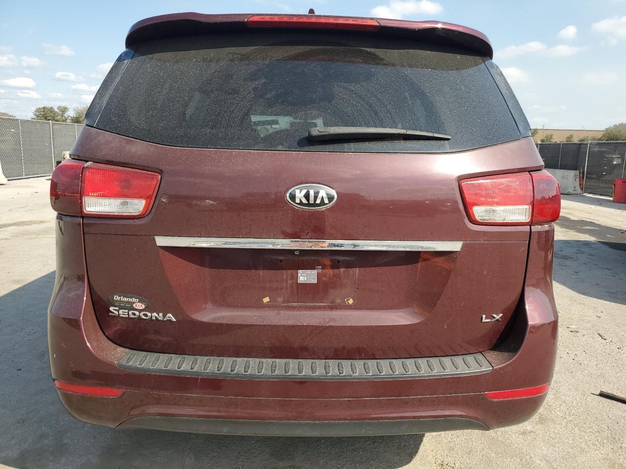 2015 Kia Sedona - Image 6