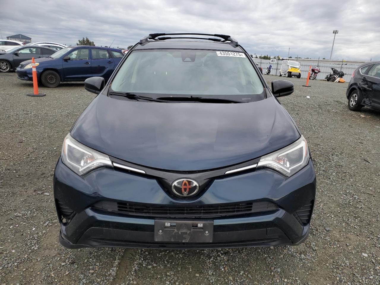 2017 Toyota RAV 4 - Image 5