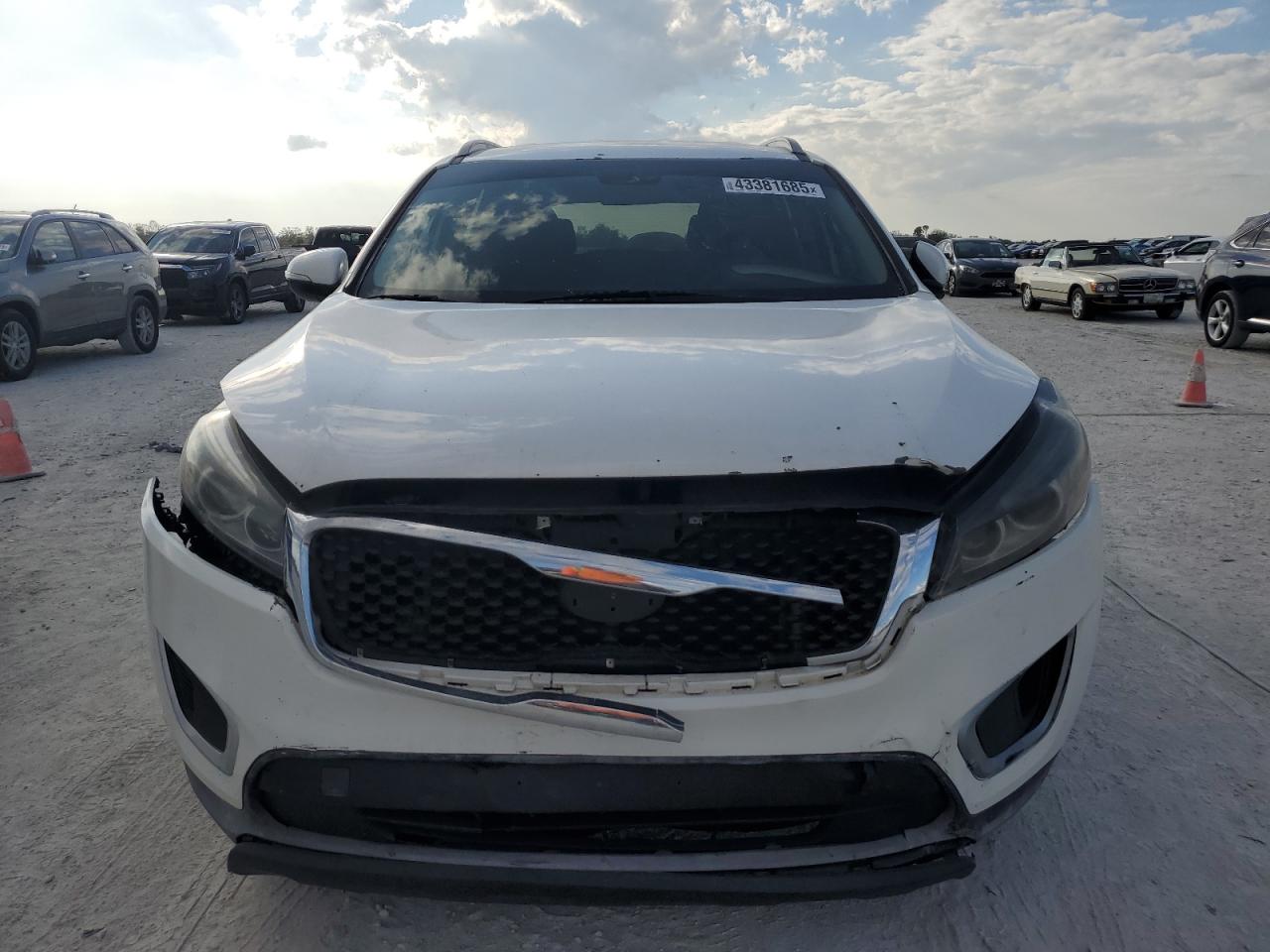 2018 Kia Sorento - Image 5