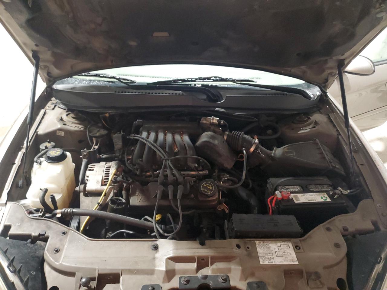 2003 Ford Taurus - Image 11