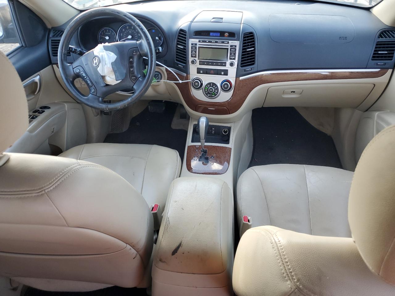 2009 Hyundai Santa Fe - Image 8