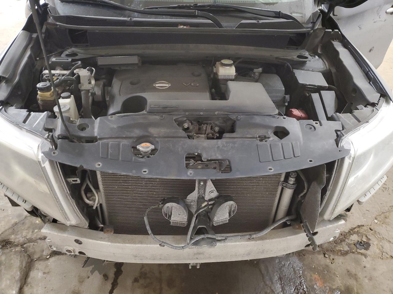 2013 Nissan Pathfinder - Image 12