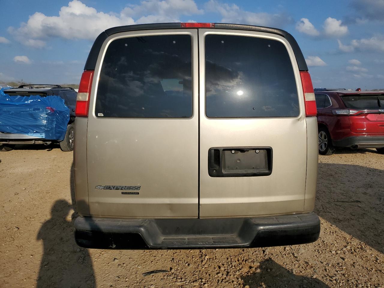 2007 Chevrolet Express - Image 6
