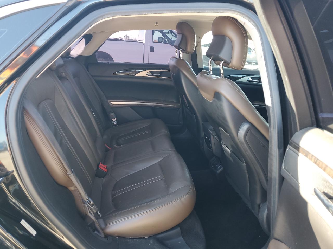 2013 Lincoln MKZ - Image 10