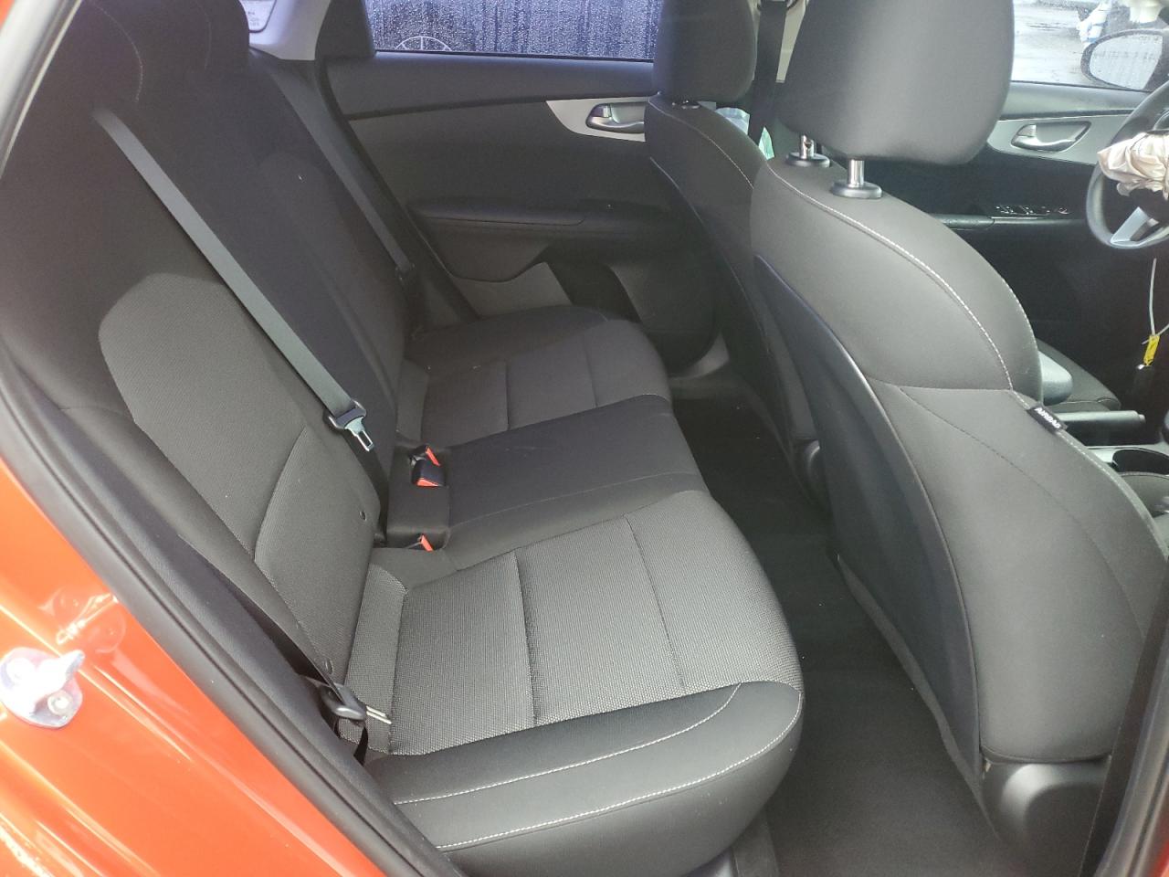 2023 Kia Forte - Image 11