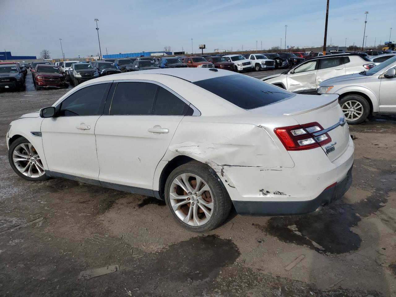 2013 Ford Taurus - Image 2