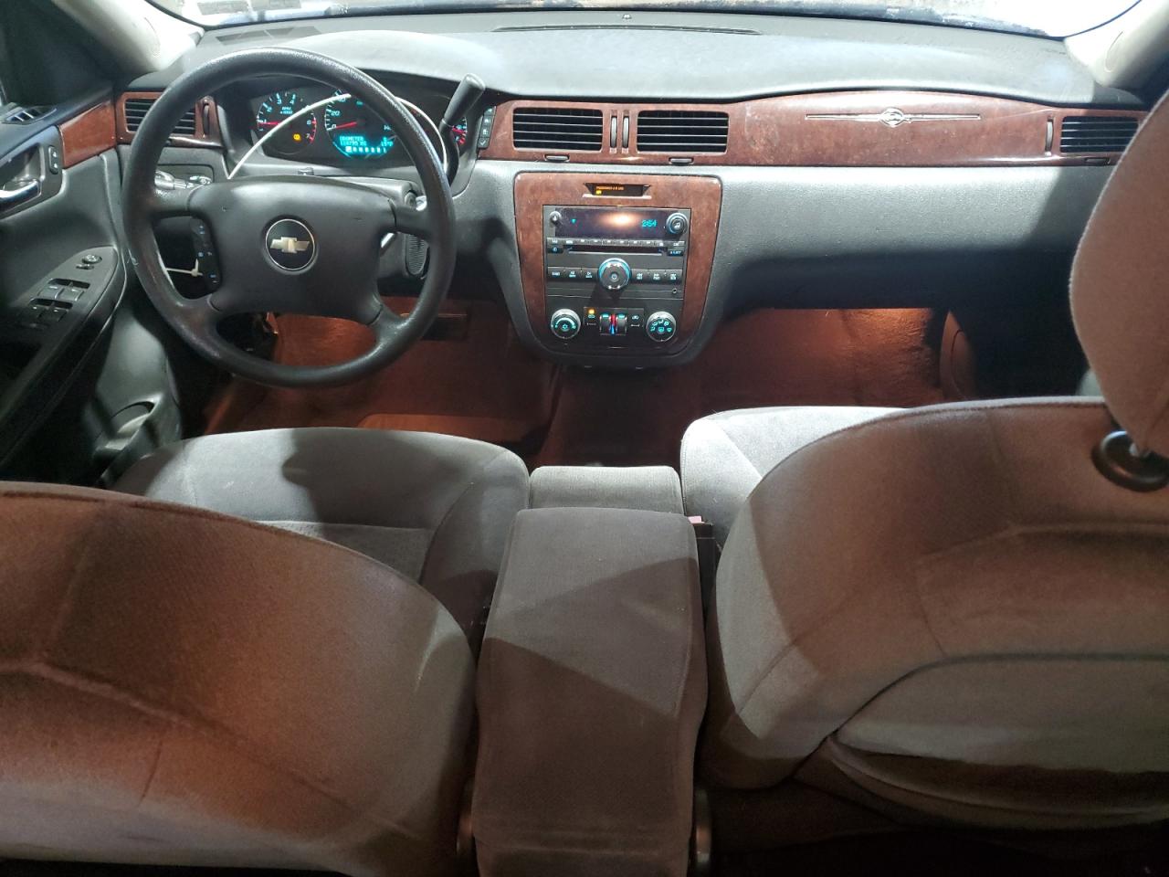 2008 Chevrolet Impala - Image 8