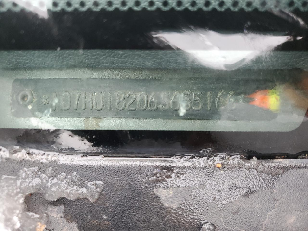 2006 Dodge RAM - Image 12