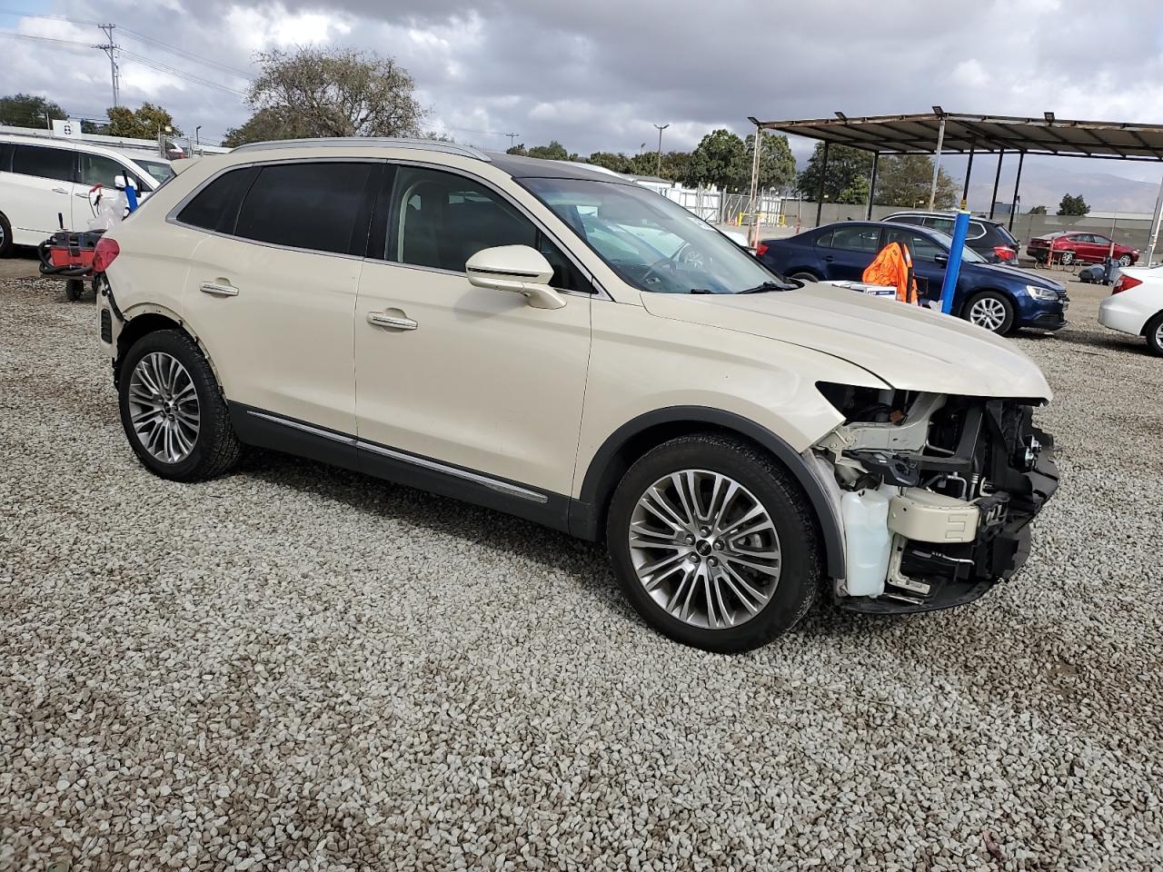 2018 Lincoln MKX - Image 4