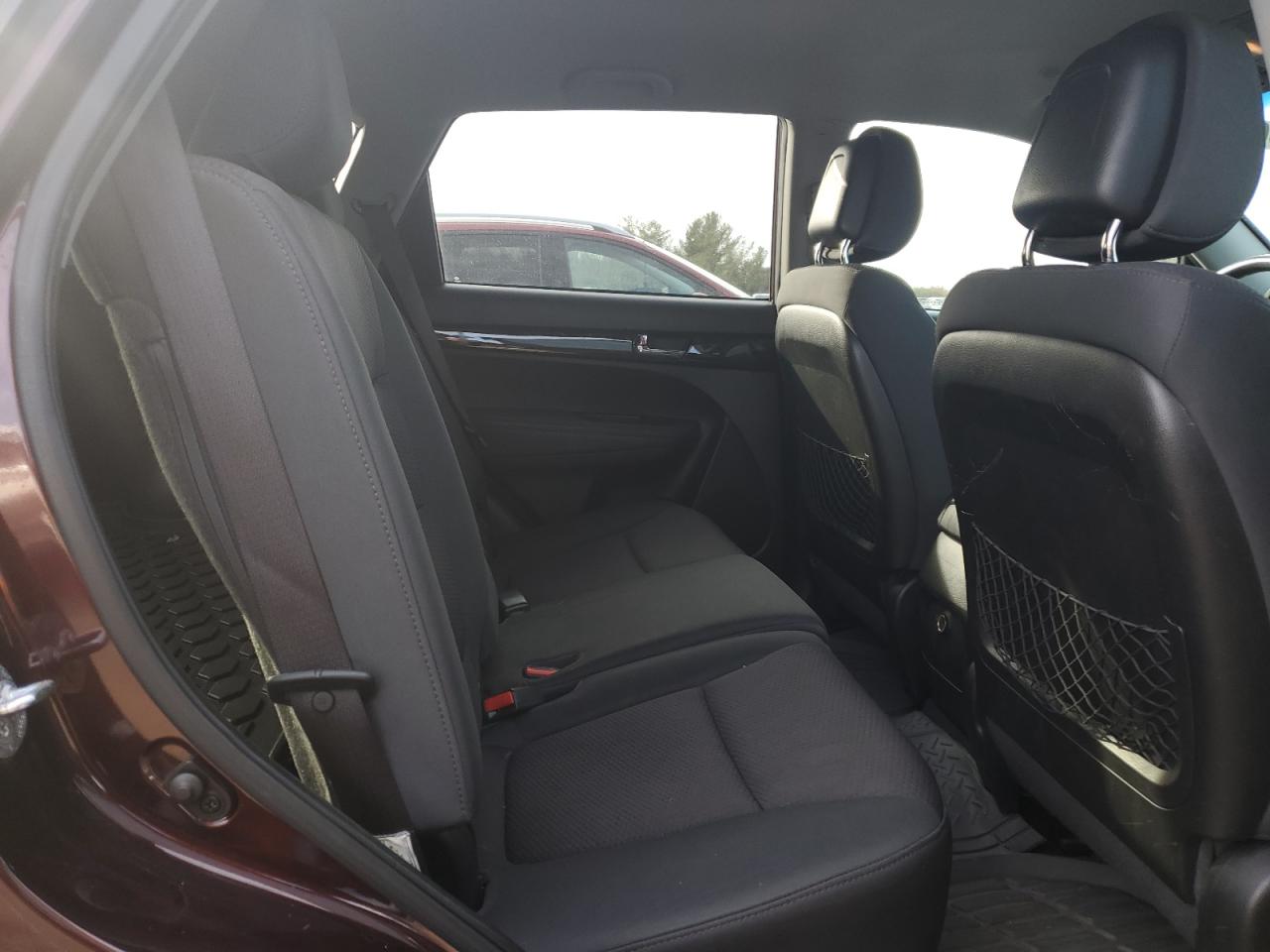 2011 Kia Sorento - Image 11