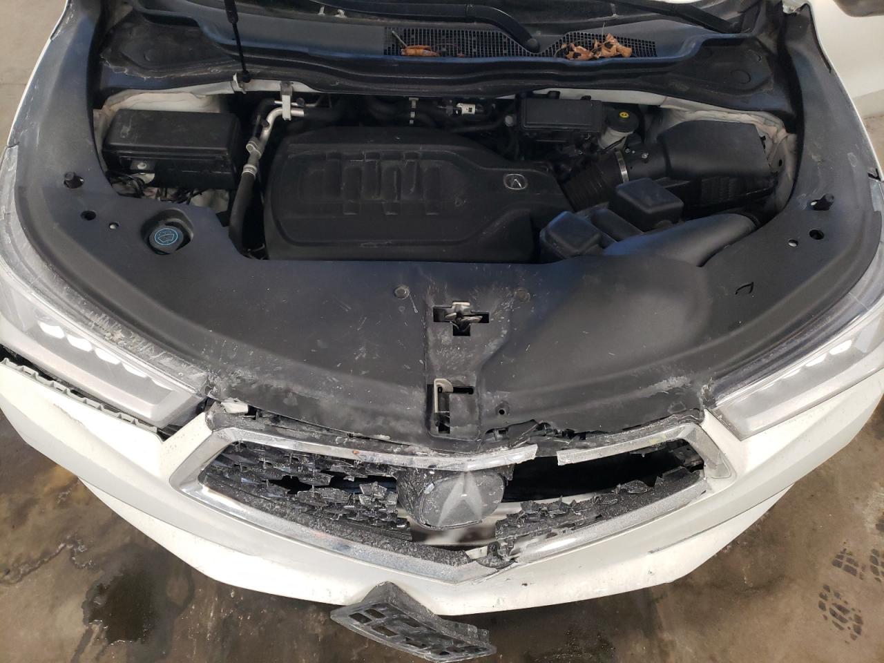 2017 Acura MDX - Image 13