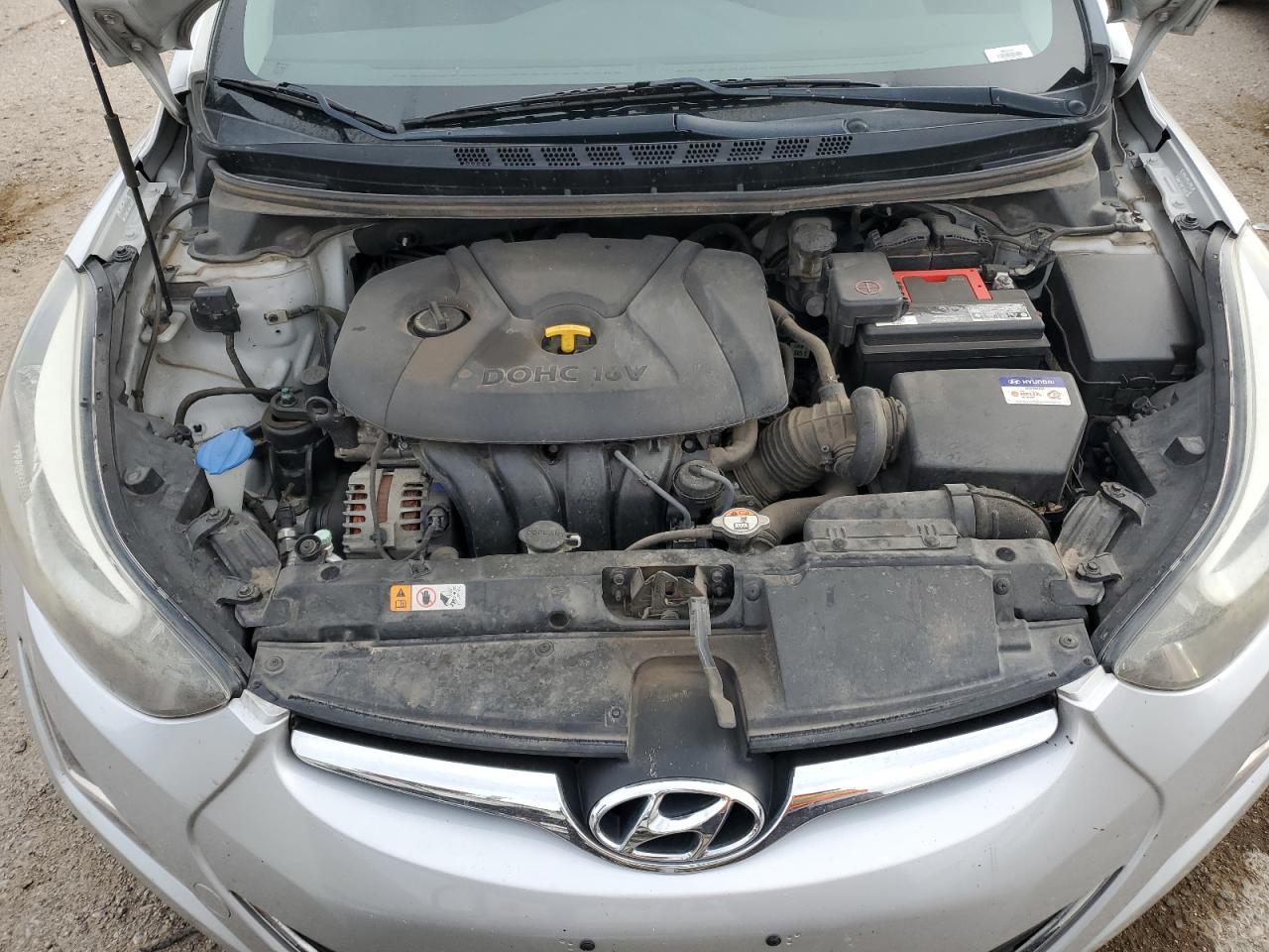 2014 Hyundai Elantra - Image 11