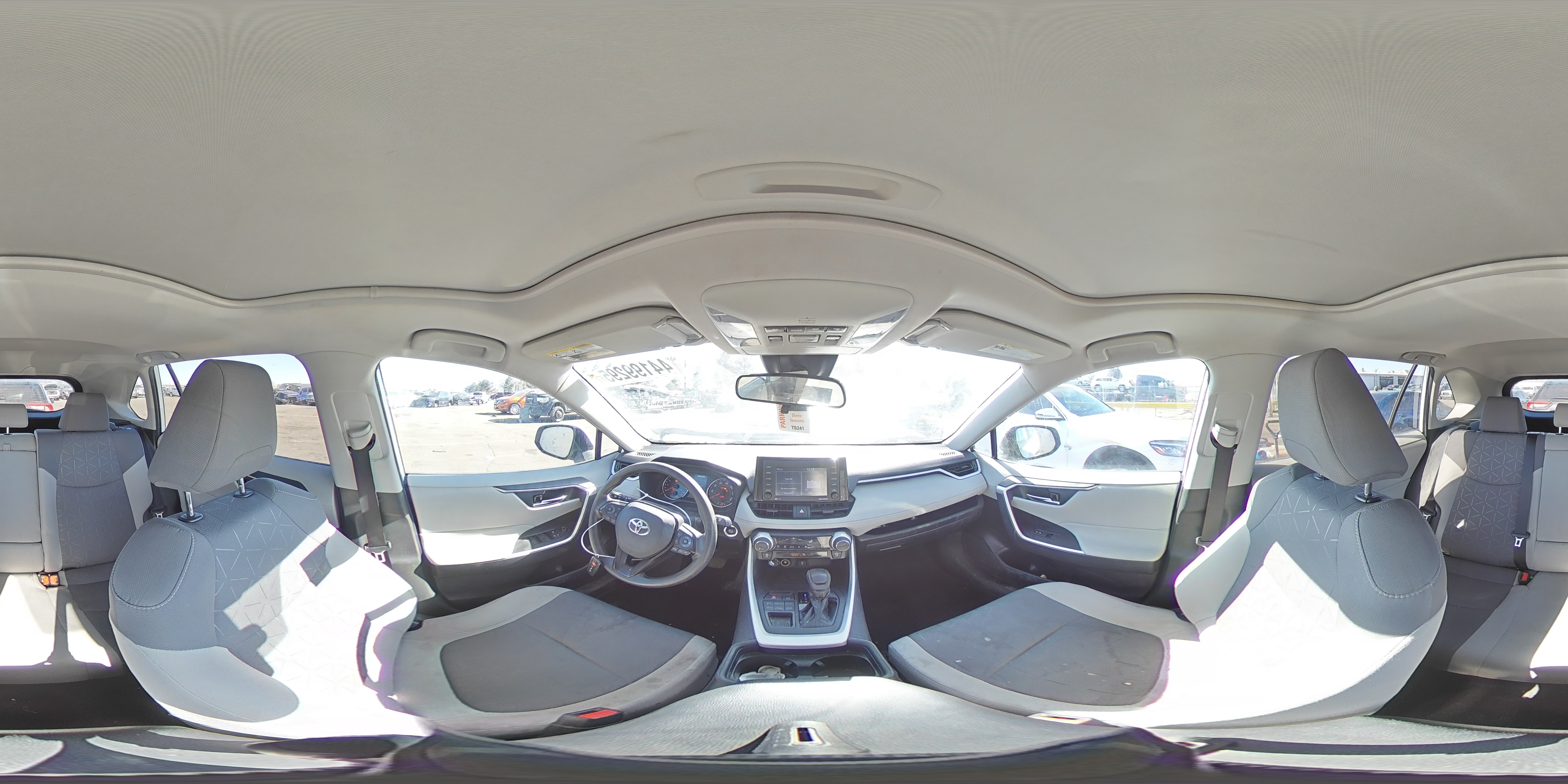 2021 Toyota RAV 4 - Image 13