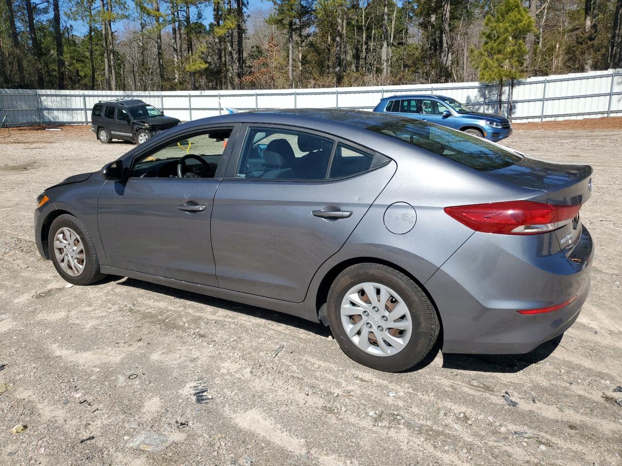 2018 Hyundai Elantra - Image 2