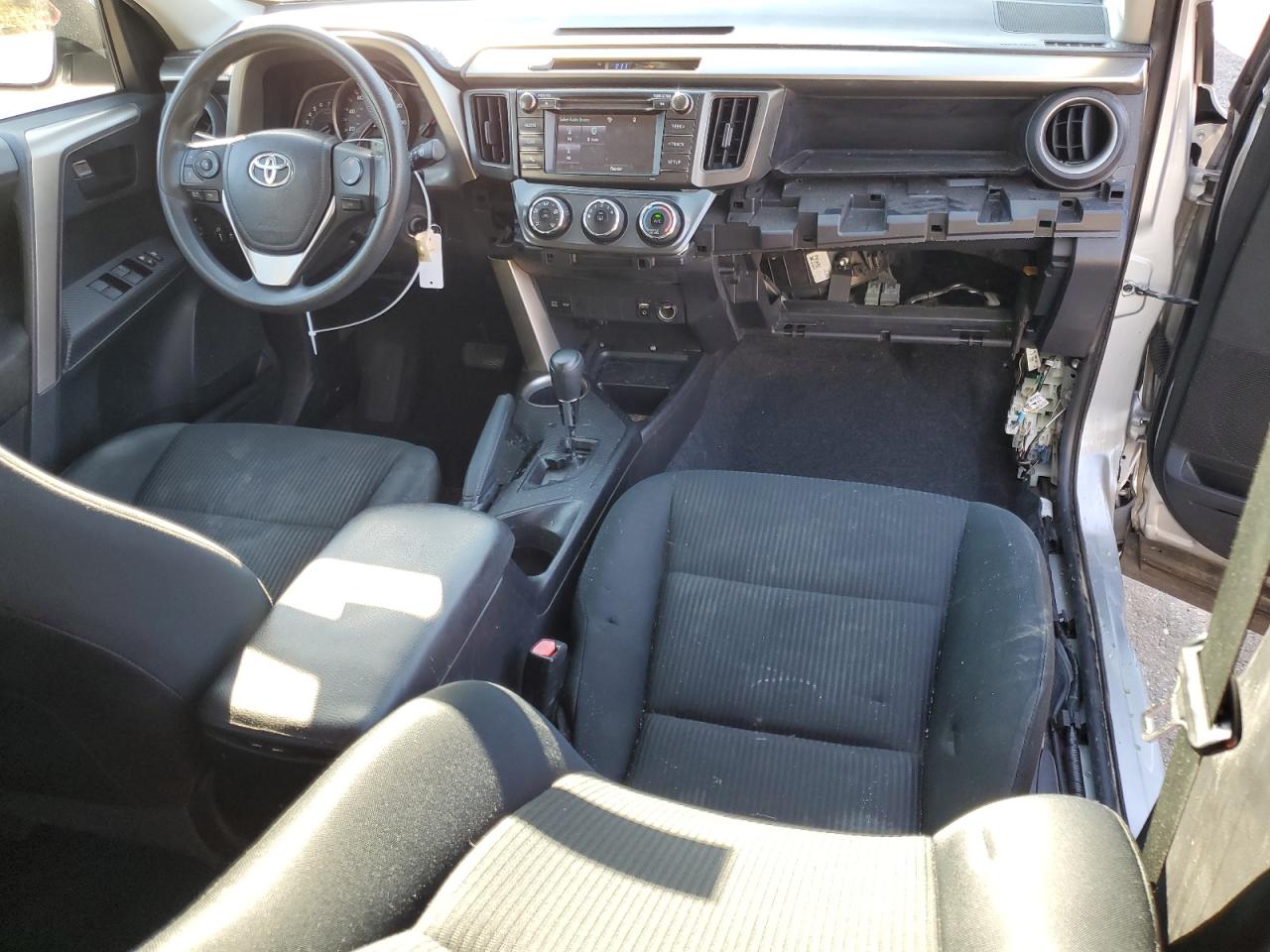 2014 Toyota RAV 4 - Image 8