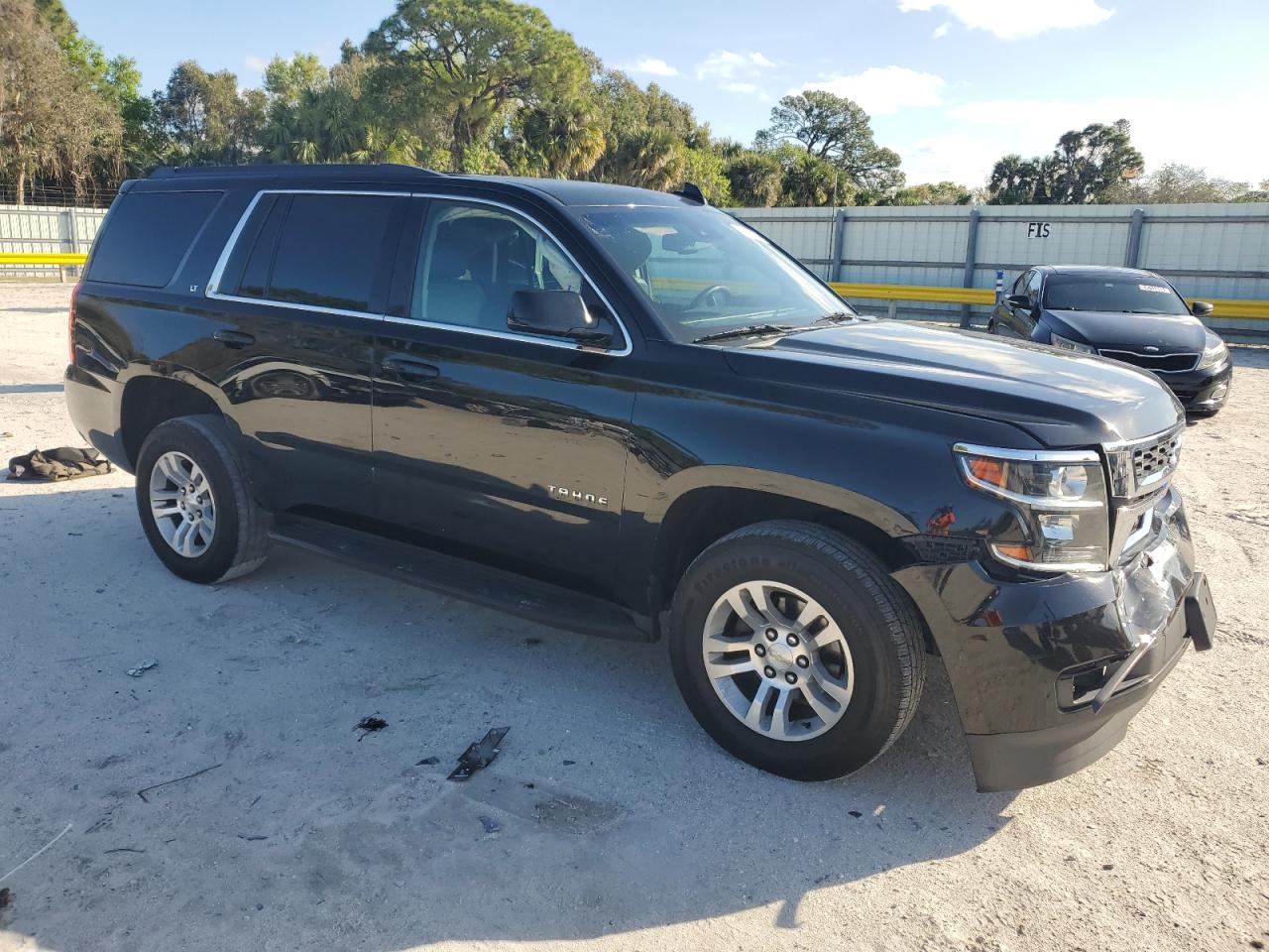 2016 Chevrolet Tahoe - Image 4