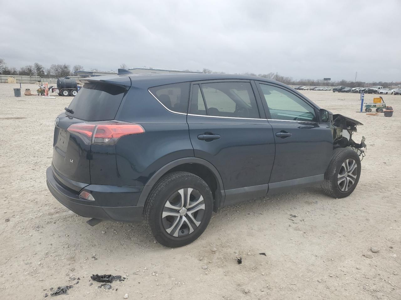 2017 Toyota RAV 4 - Image 3
