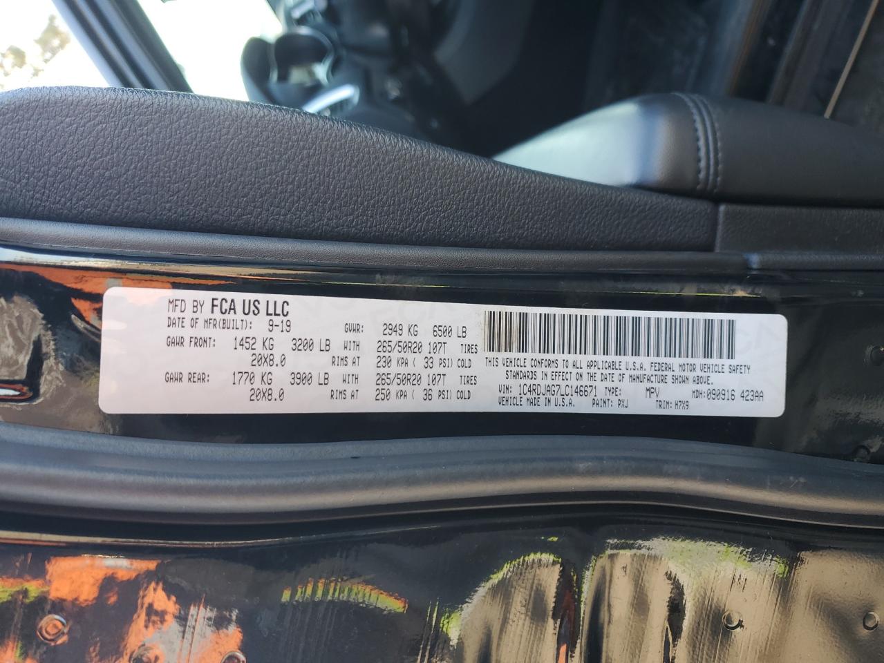 2020 Dodge Durango - Image 13