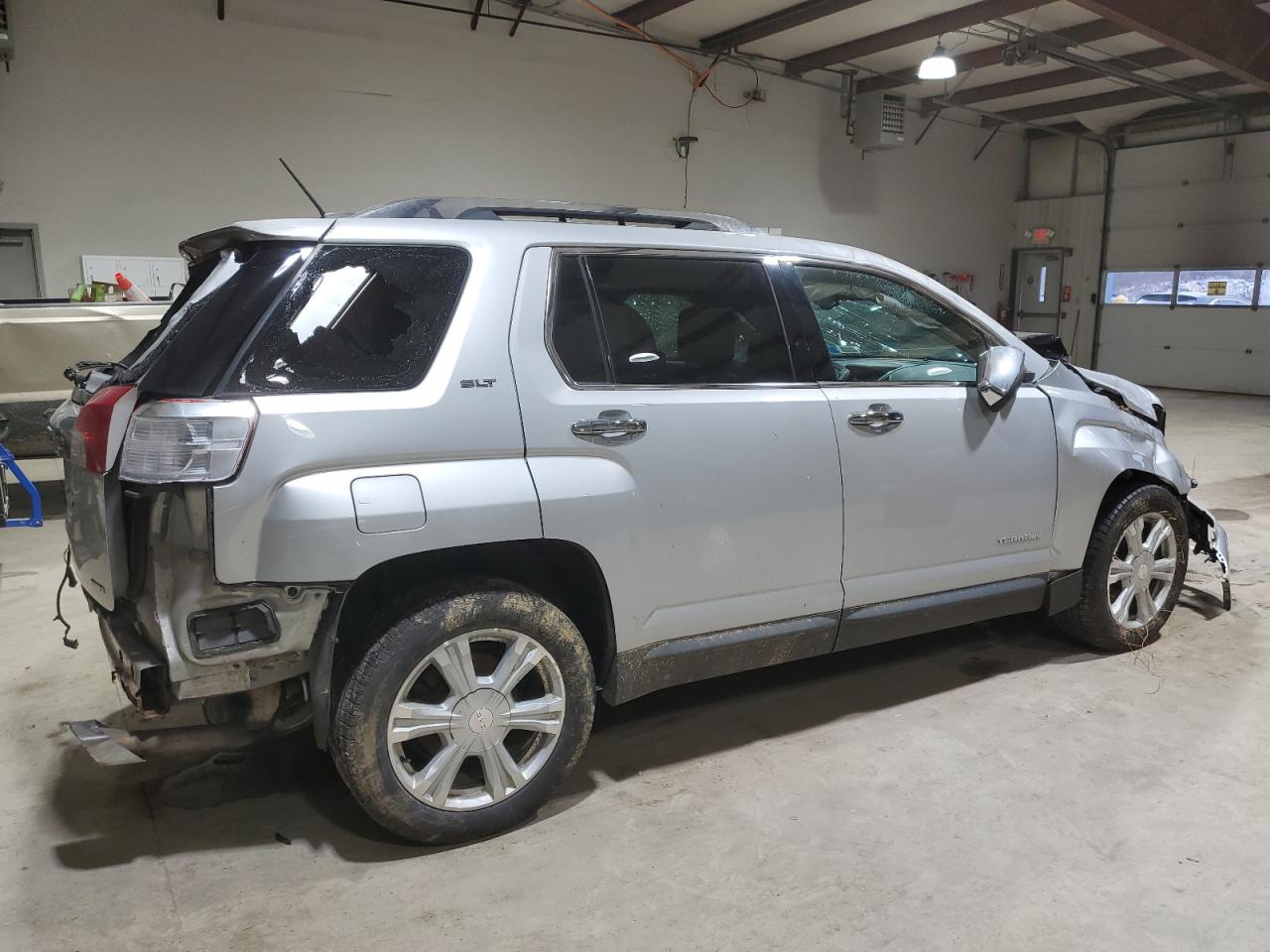 2016 GMC Terrain - Image 3