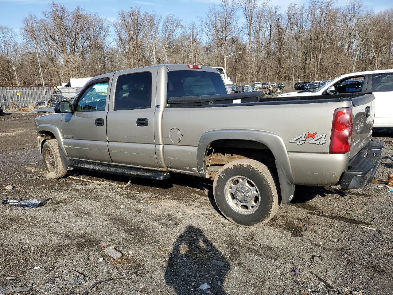 2003 Chevrolet Silverado - Image 2