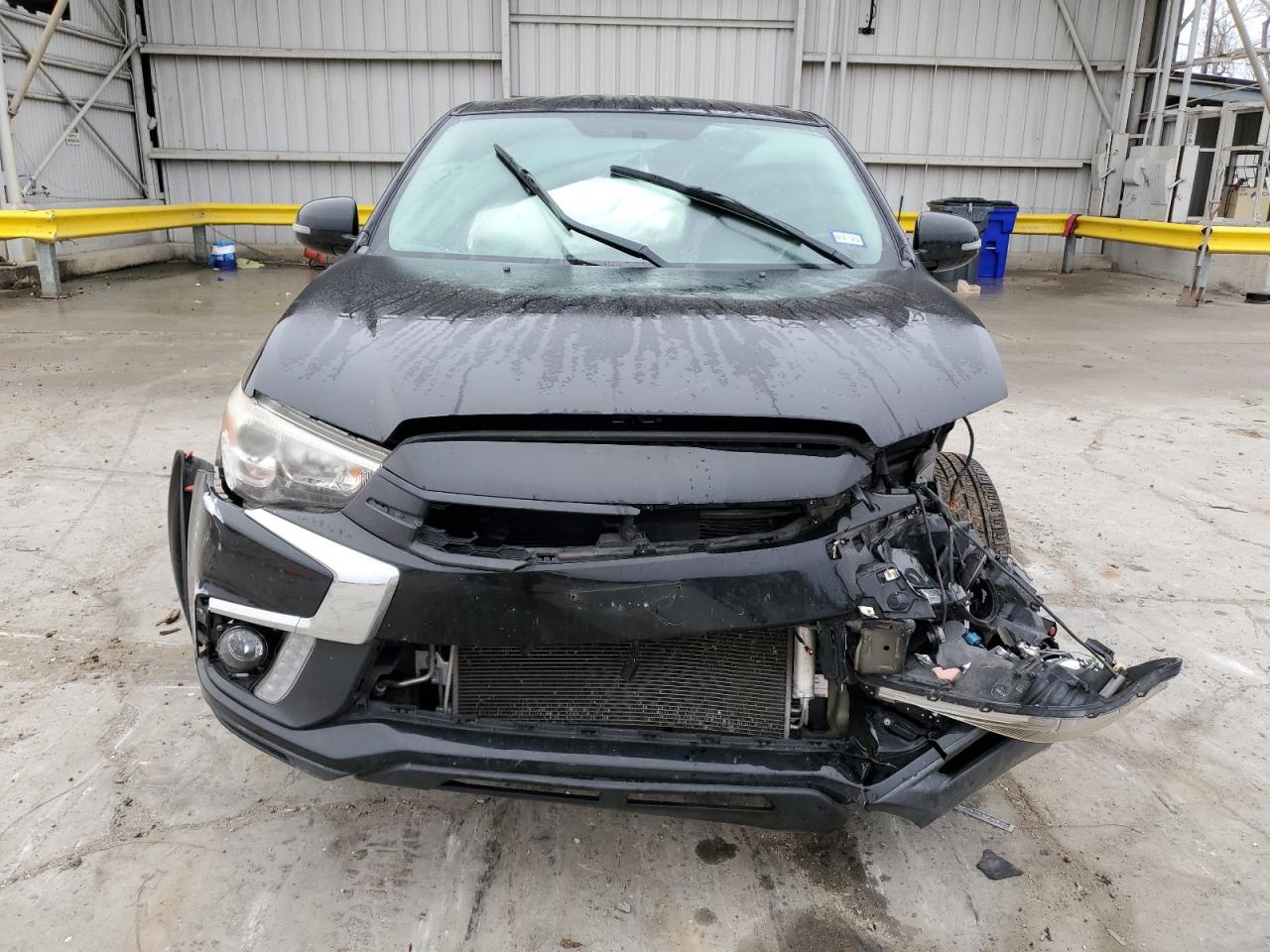 2018 Mitsubishi Outlander - Image 5