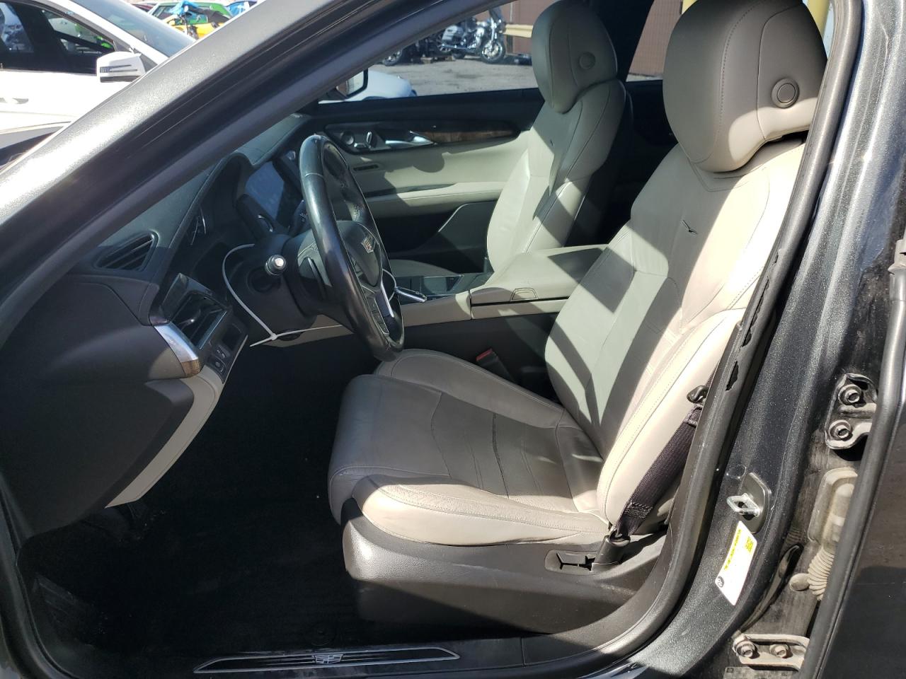 2017 Cadillac CT6 - Image 7
