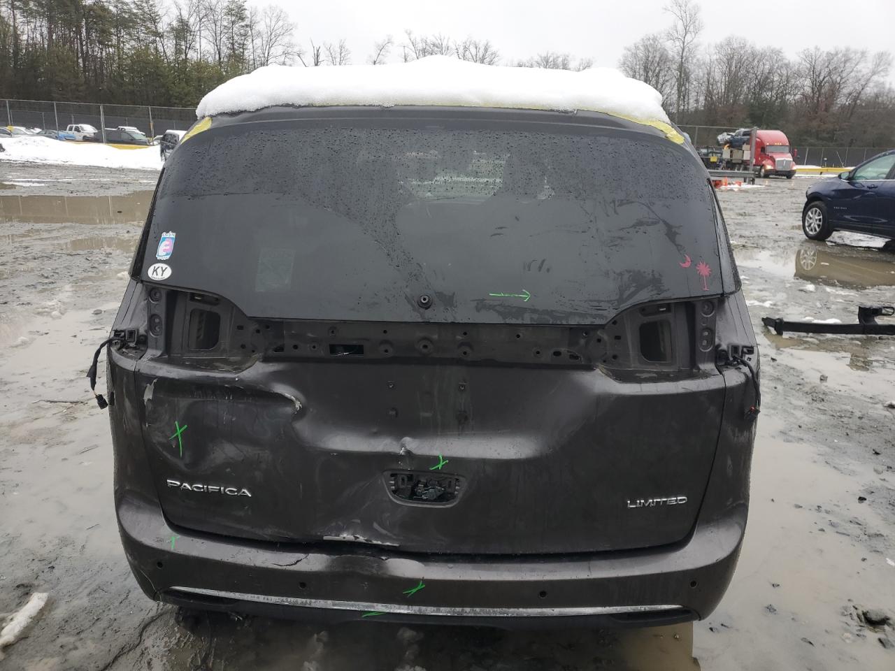 2017 Chrysler Pacifica - Image 6