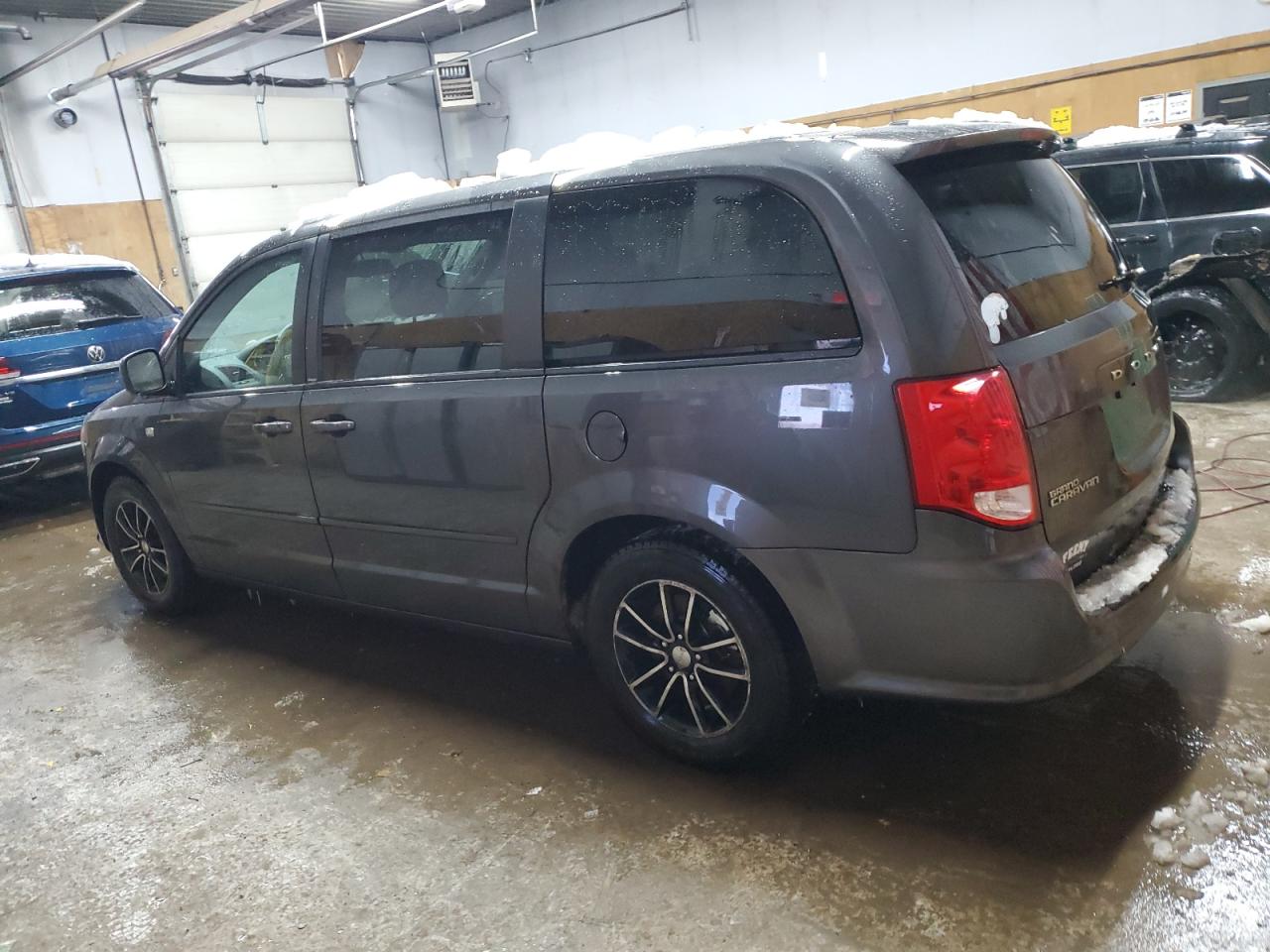 2014 Dodge Caravan - Image 2