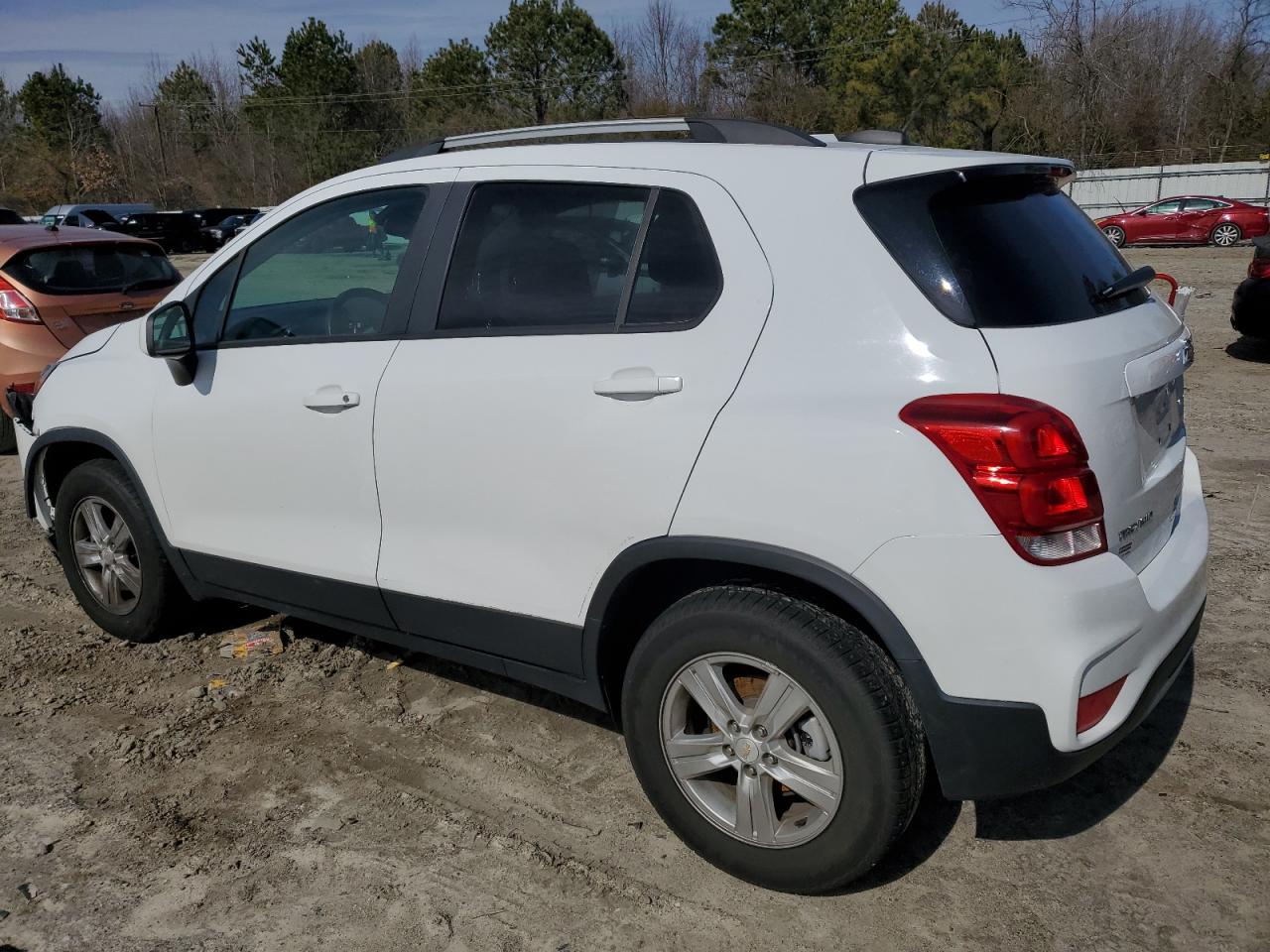 2021 Chevrolet Trax - Image 2