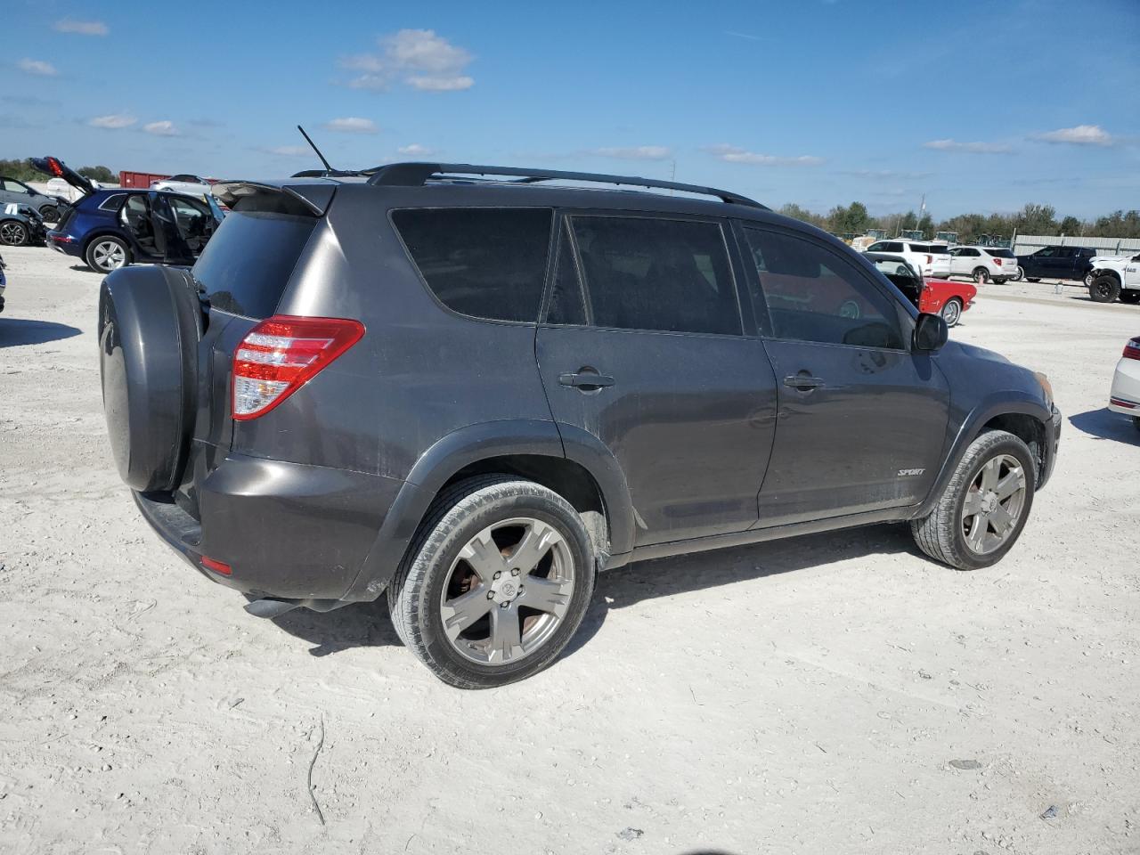 2011 Toyota RAV 4 - Image 3